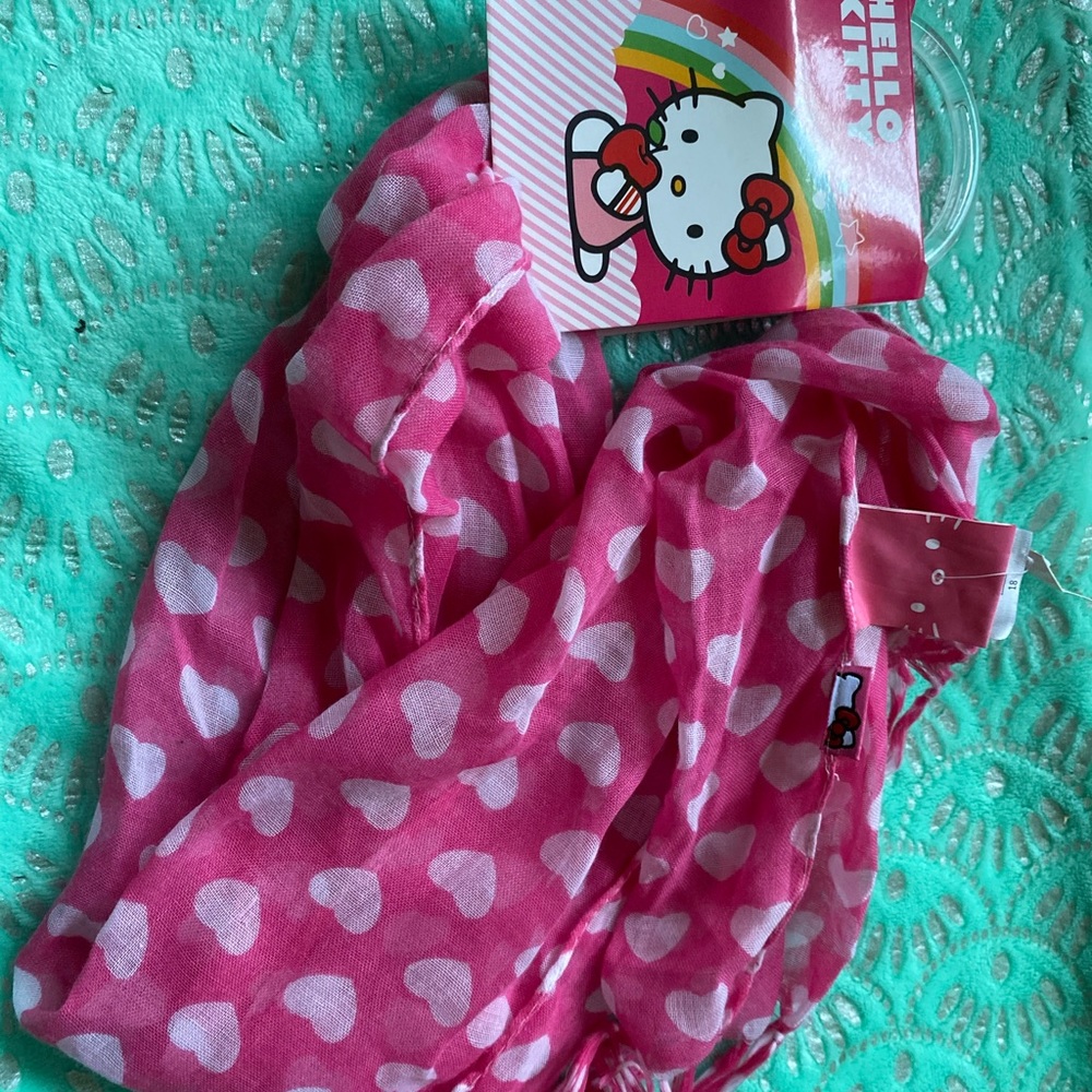 VINTAGE HELLO KITTY SCARF